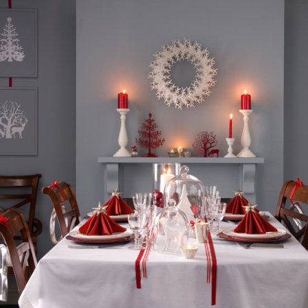 உணவு மேசைகளை இவ்வாறு அலங்கரிக்கலாம்..(Dinning  table  decorates ) Budget-christmas-dining-room-update-ideal-home-roomenvy