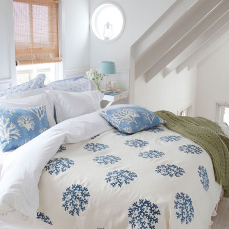 roomenvy - seaside-inspired bedroom